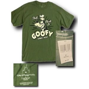 Disney World Parks T-Shirt Tall, Dark & Goofy Since 1932 Adult Medium NWT Green